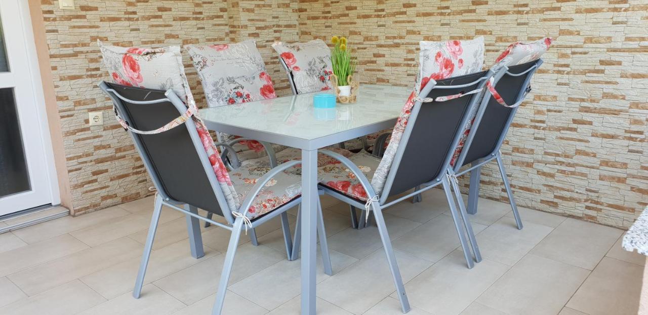 Holiday Home Begonja Privlaka  Buitenkant foto